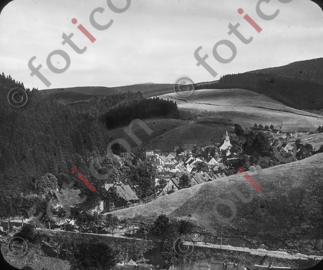 Blick auf den Brocken I View of the Brocken (foticon-simon-168-073-sw.jpg)